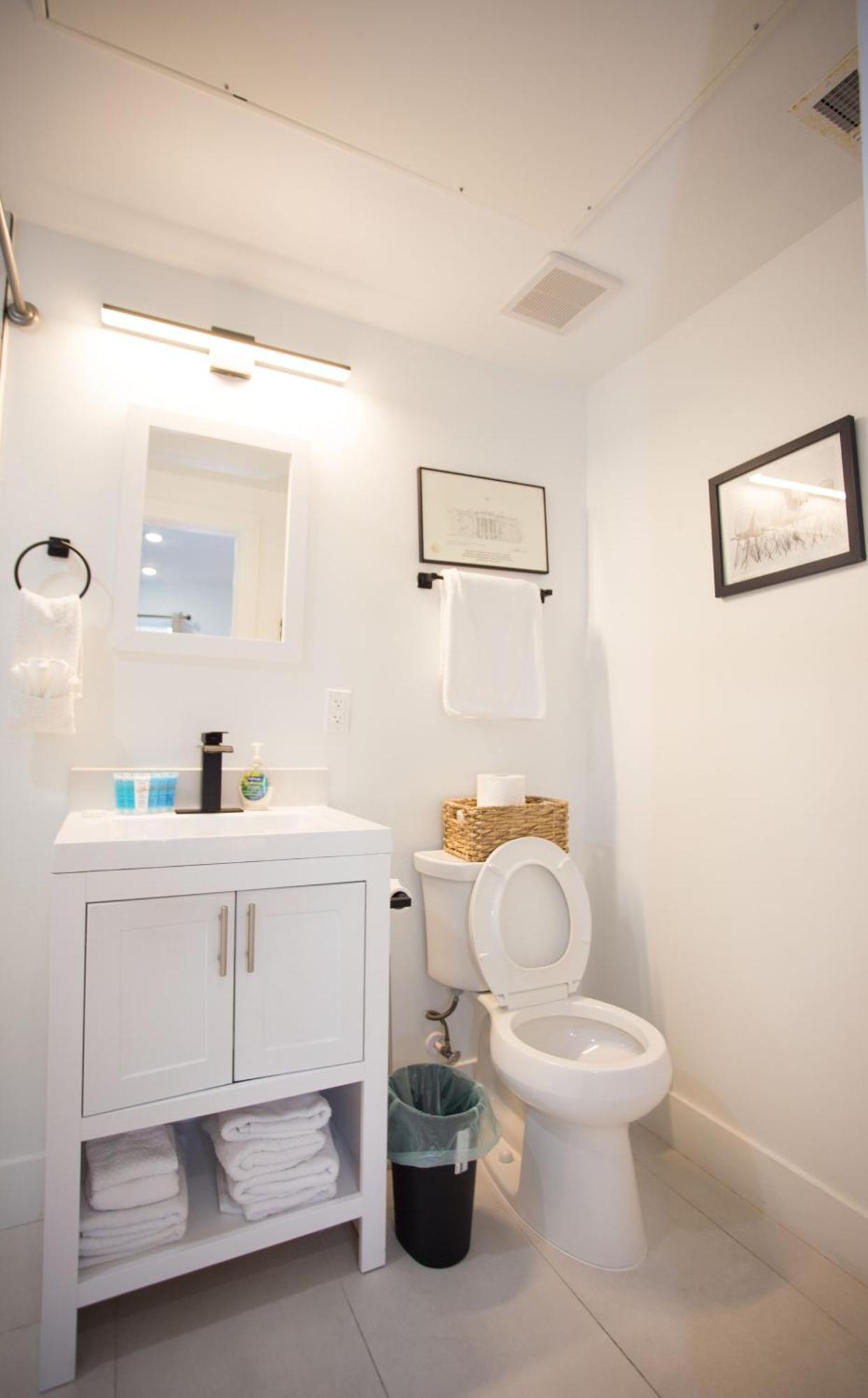It'S A Corner Unit With Cool City Skyline Views! Washington Exterior foto